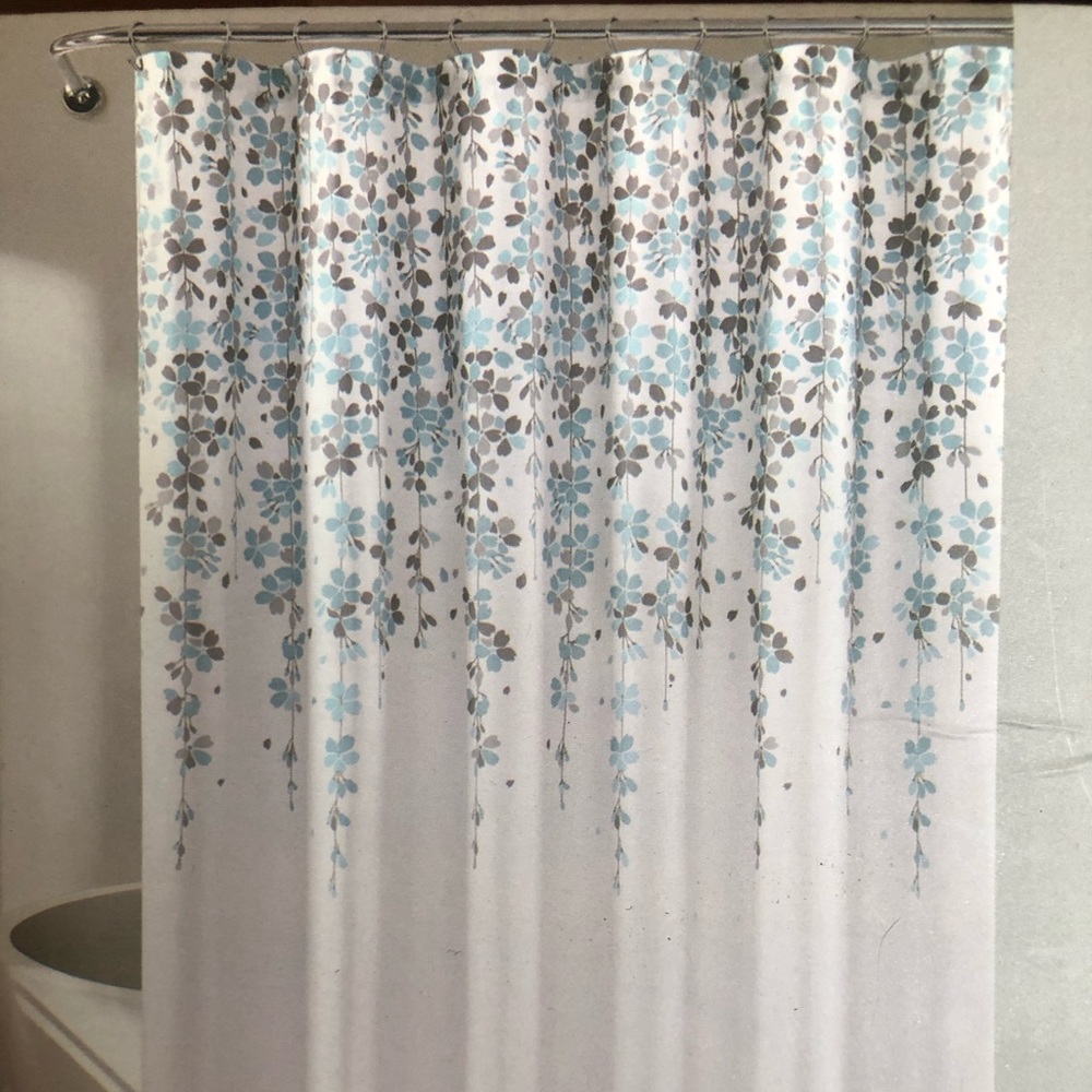 Lush Decor Weeping Flowers Shower Curtain